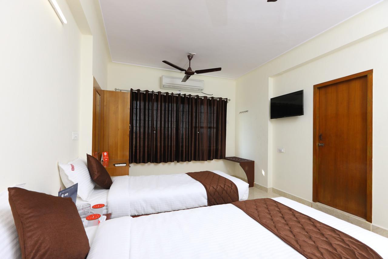 Oyo 11433 Kishore Inn Ченнаи Экстерьер фото