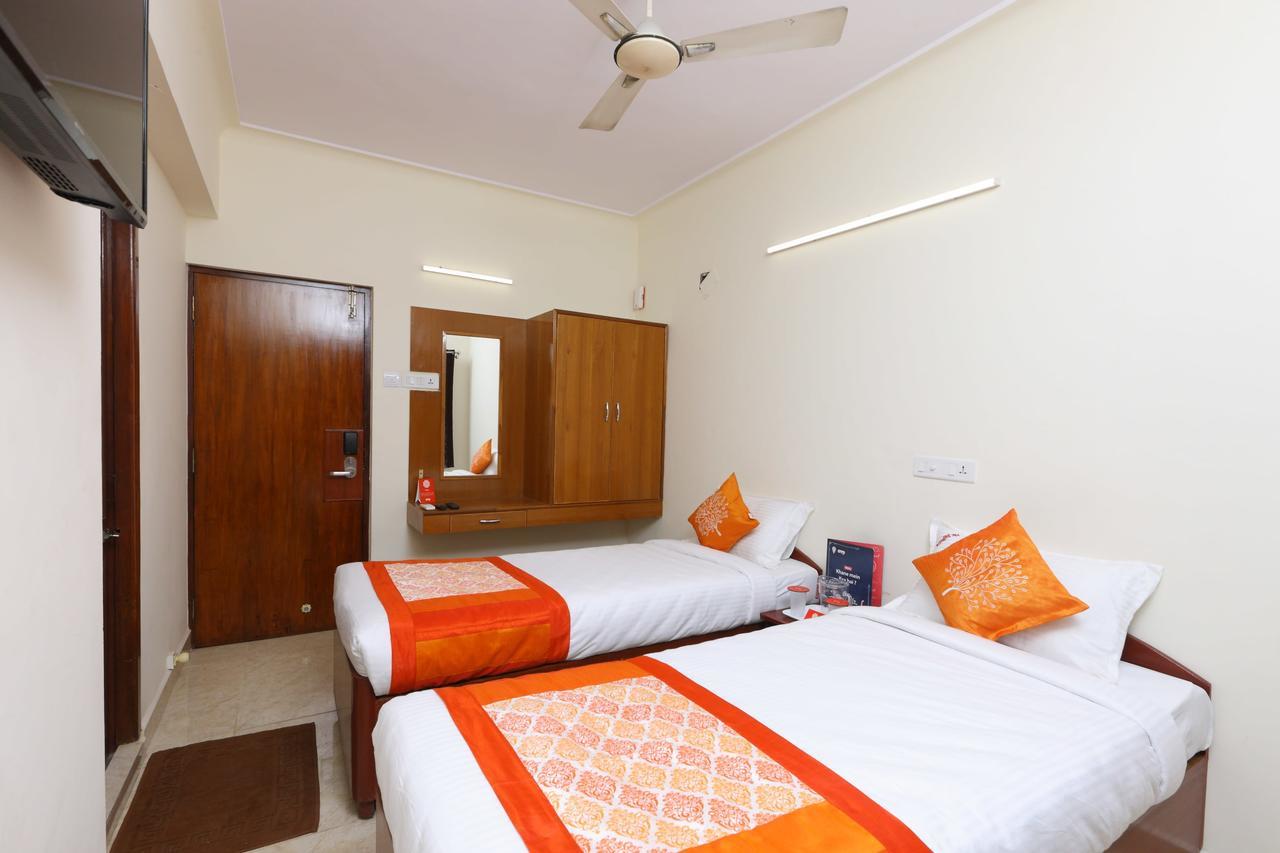 Oyo 11433 Kishore Inn Ченнаи Экстерьер фото
